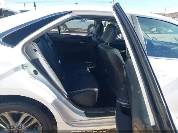 4T1BF1FK5HU651341 2017 TOYOTA CAMRY - Image 8