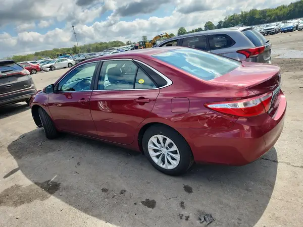4T1BF1FK5HU652652 2017 TOYOTA CAMRY - Image 2