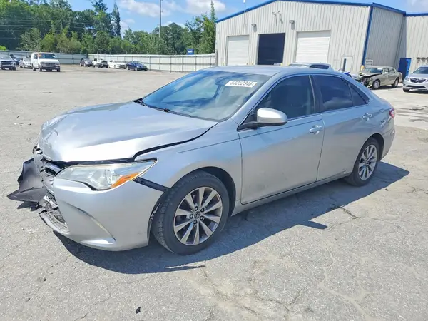 4T1BF1FK5HU655924 2017 TOYOTA CAMRY - Image 1