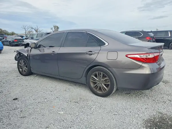 4T1BF1FK5HU656569 2017 TOYOTA CAMRY - Image 2