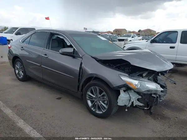 4T1BF1FK5HU659228 2017 TOYOTA CAMRY - Image 1