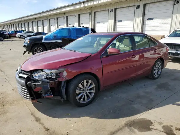 4T1BF1FK5HU661268 2017 TOYOTA CAMRY - Image 1