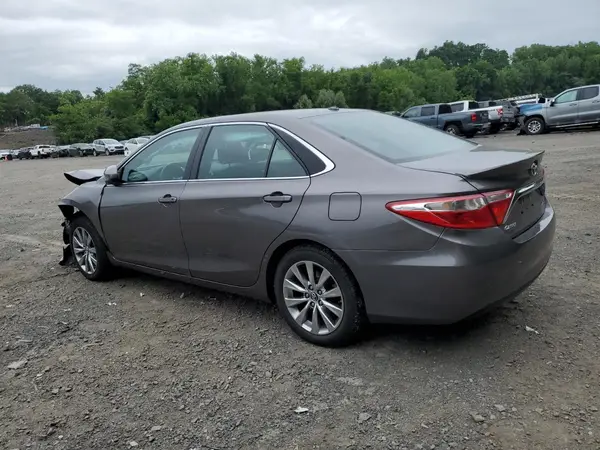 4T1BF1FK5HU670956 2017 TOYOTA CAMRY - Image 2