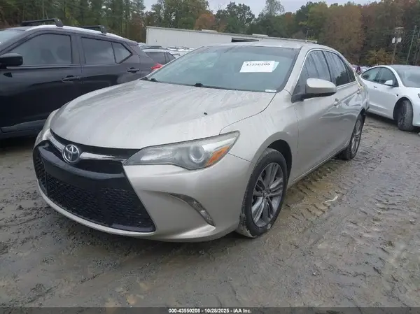 4T1BF1FK5HU674666 2017 TOYOTA CAMRY - Image 2