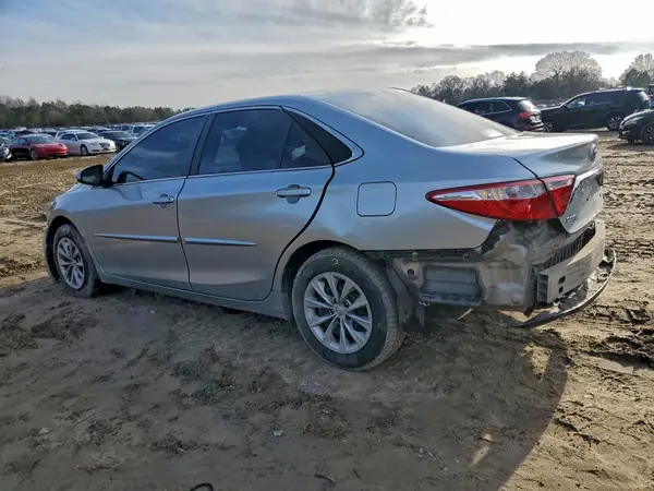 4T1BF1FK5HU674859 2017 TOYOTA CAMRY - Image 2
