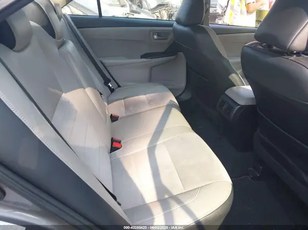 4T1BF1FK5HU675784 2017 TOYOTA CAMRY - Image 8