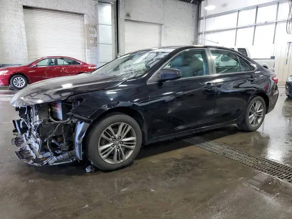 4T1BF1FK5HU679608 2017 TOYOTA CAMRY - Image 1