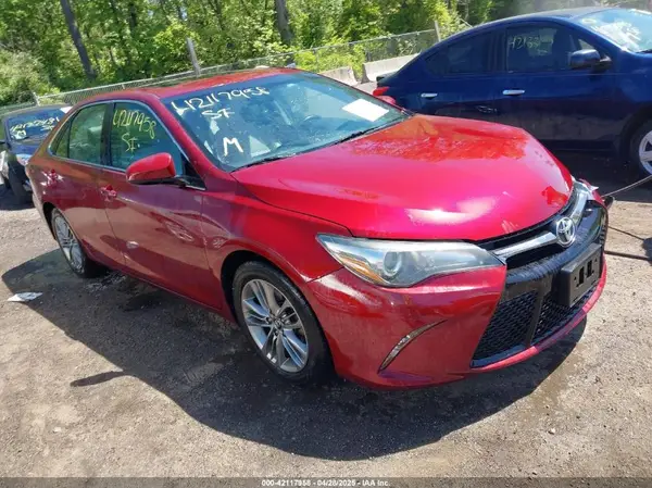 4T1BF1FK5HU685487 2017 TOYOTA CAMRY - Image 1