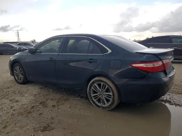 4T1BF1FK5HU685747 2017 TOYOTA CAMRY - Image 2