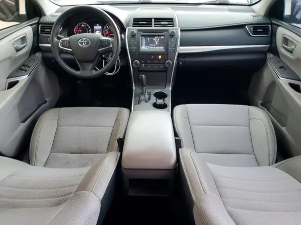 4T1BF1FK5HU685747 2017 TOYOTA CAMRY - Image 8