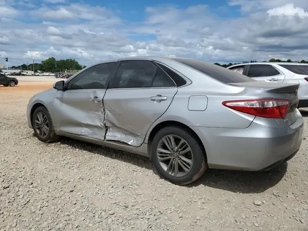 4T1BF1FK5HU687868 2017 TOYOTA CAMRY - Image 2