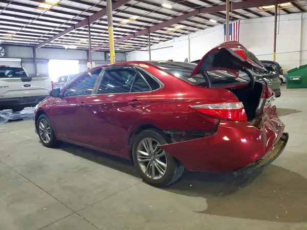 4T1BF1FK5HU689121 2017 TOYOTA CAMRY - Image 2