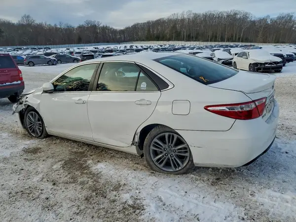 4T1BF1FK5HU689460 2017 TOYOTA CAMRY - Image 2