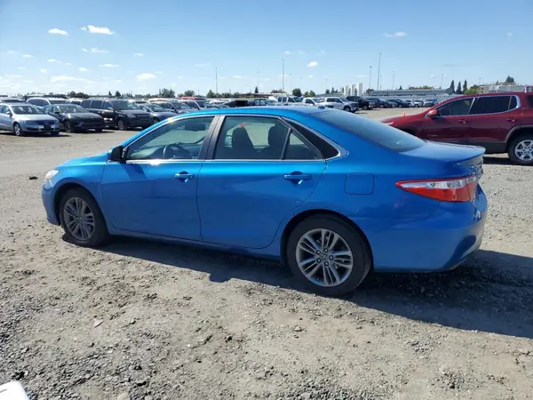 4T1BF1FK5HU695808 2017 TOYOTA CAMRY - Image 2