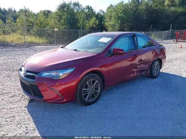 4T1BF1FK5HU697364 2017 TOYOTA CAMRY - Image 2
