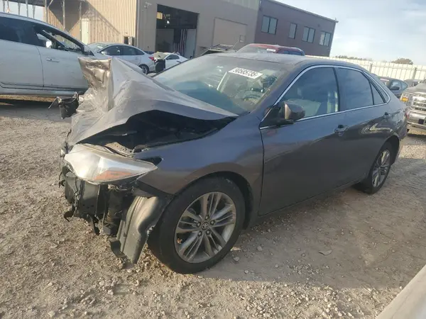 4T1BF1FK5HU700263 2017 TOYOTA CAMRY - Image 1