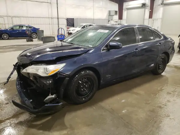 4T1BF1FK5HU700313 2017 TOYOTA CAMRY - Image 1