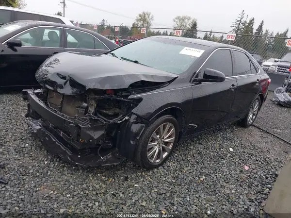 4T1BF1FK5HU701283 2017 TOYOTA CAMRY - Image 2