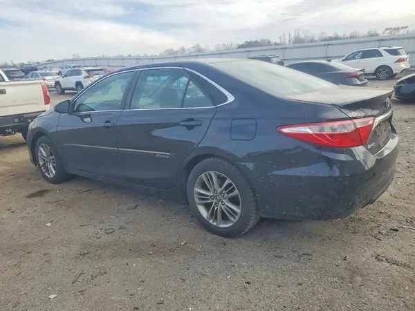 4T1BF1FK5HU702840 2017 TOYOTA CAMRY - Image 2