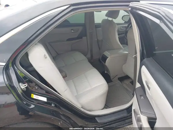 4T1BF1FK5HU711070 2017 TOYOTA CAMRY - Image 8