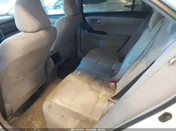 4T1BF1FK5HU714826 2017 TOYOTA CAMRY - Image 8
