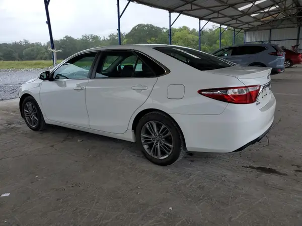 4T1BF1FK5HU717984 2017 TOYOTA CAMRY - Image 2
