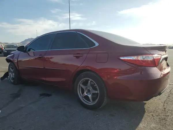 4T1BF1FK5HU720805 2017 TOYOTA CAMRY - Image 2