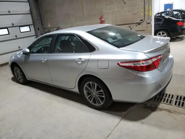 4T1BF1FK5HU721467 2017 TOYOTA CAMRY - Image 2