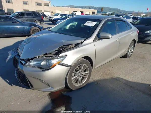 4T1BF1FK5HU721470 2017 TOYOTA CAMRY - Image 2