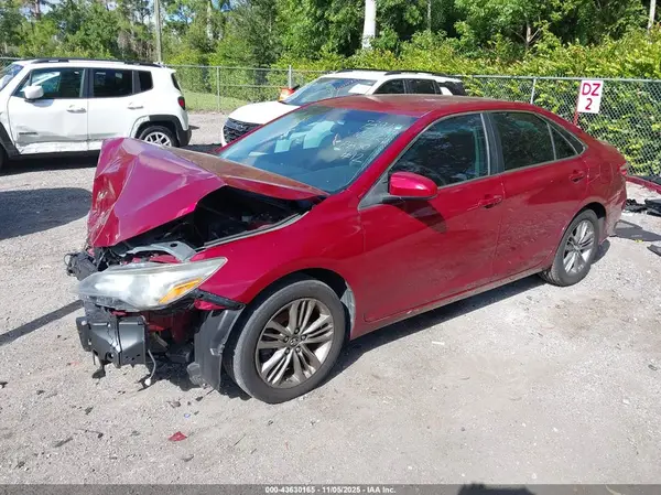 4T1BF1FK5HU723865 2017 TOYOTA CAMRY - Image 2