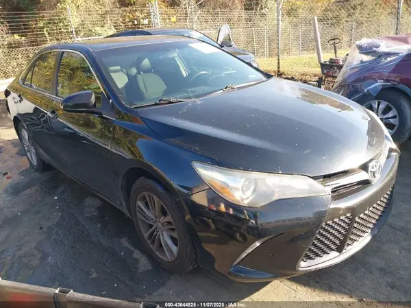 4T1BF1FK5HU726216 2017 TOYOTA CAMRY - Image 1