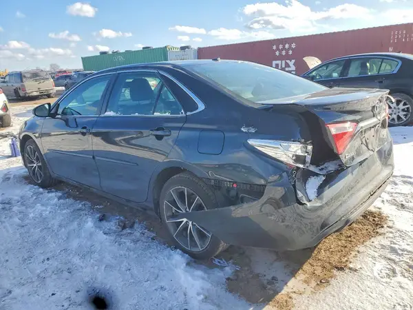 4T1BF1FK5HU731609 2017 TOYOTA CAMRY - Image 2