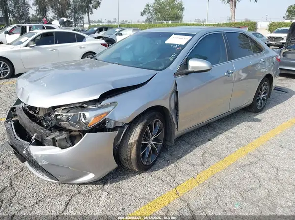 4T1BF1FK5HU732291 2017 TOYOTA CAMRY - Image 2