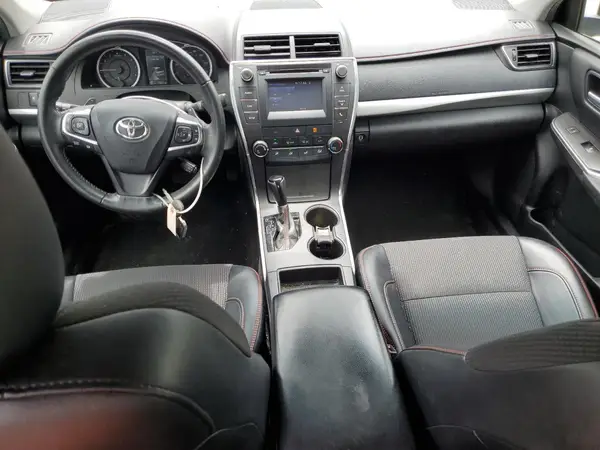 4T1BF1FK5HU739256 2017 TOYOTA CAMRY - Image 8