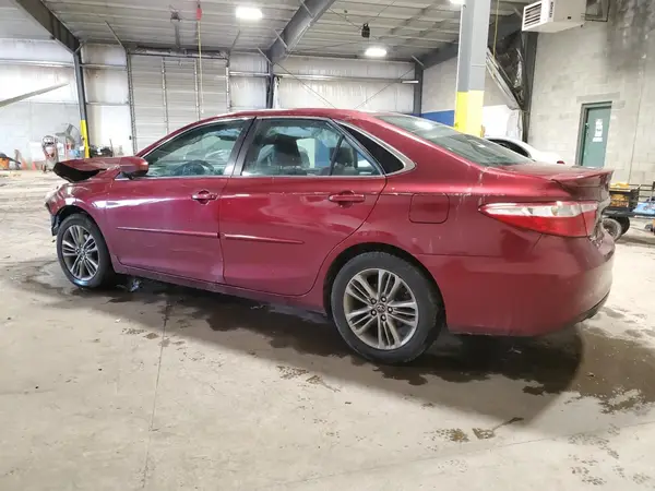 4T1BF1FK5HU740875 2017 TOYOTA CAMRY - Image 2