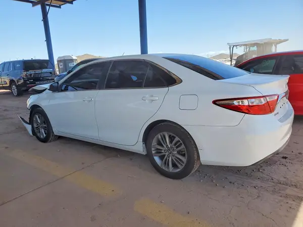 4T1BF1FK5HU741363 2017 TOYOTA CAMRY - Image 2