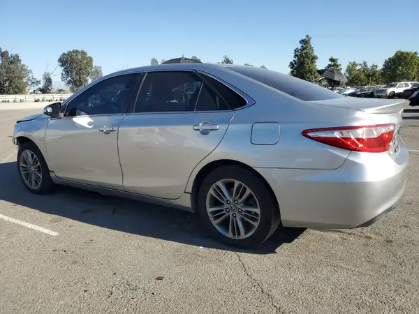 4T1BF1FK5HU742416 2017 TOYOTA CAMRY - Image 2