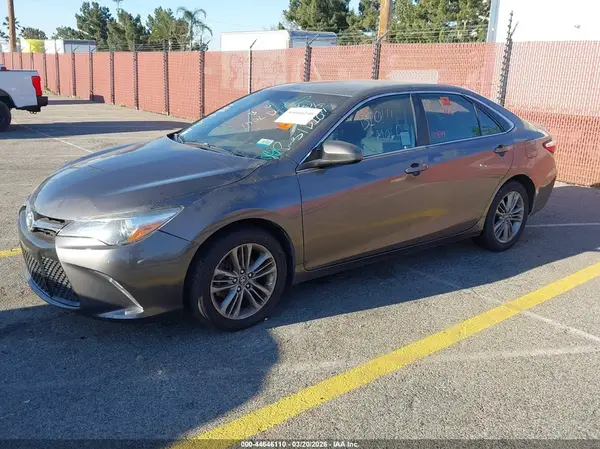 4T1BF1FK5HU743016 2017 TOYOTA CAMRY - Image 2
