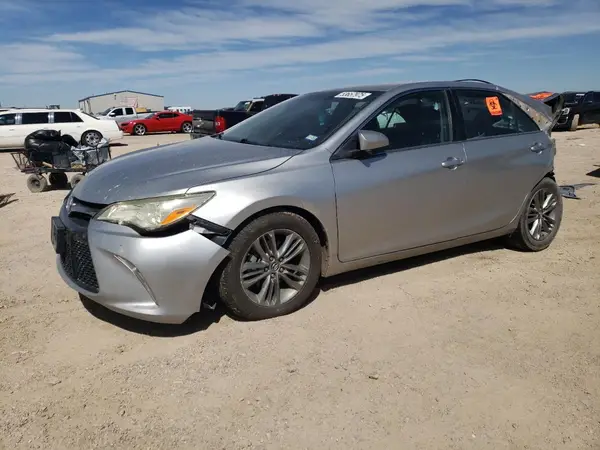 4T1BF1FK5HU747826 2017 TOYOTA CAMRY - Image 1
