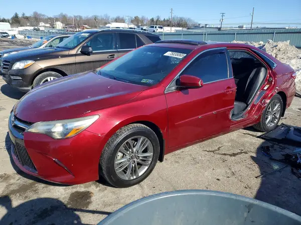 4T1BF1FK5HU748488 2017 TOYOTA CAMRY - Image 1