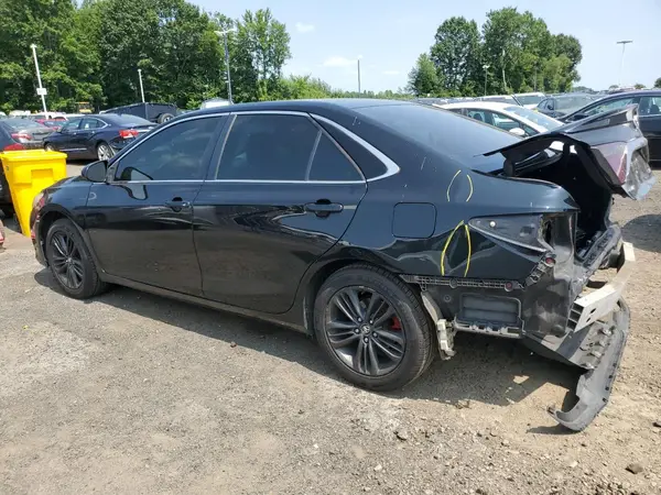 4T1BF1FK5HU750032 2017 TOYOTA CAMRY - Image 2