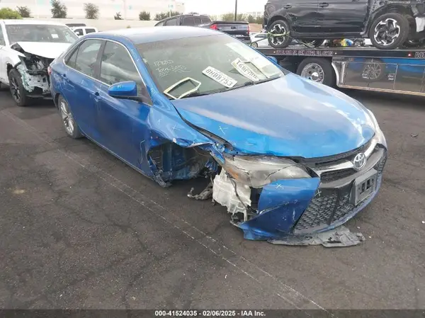 4T1BF1FK5HU752914 2017 TOYOTA CAMRY - Image 1