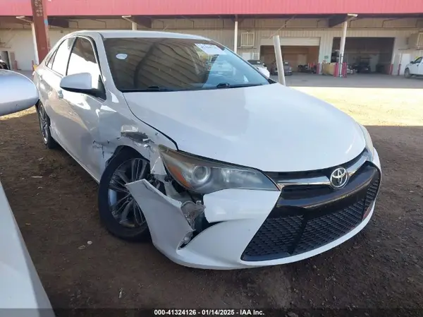 4T1BF1FK5HU753528 2017 TOYOTA CAMRY - Image 1
