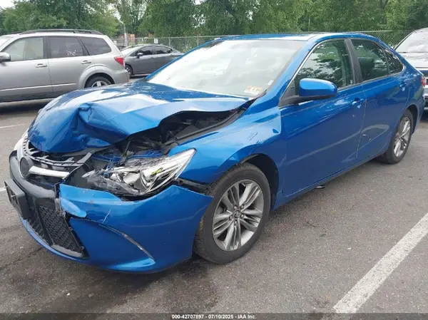 4T1BF1FK5HU754257 2017 TOYOTA CAMRY - Image 2