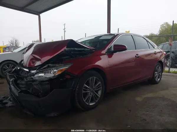 4T1BF1FK5HU755733 2017 TOYOTA CAMRY - Image 2