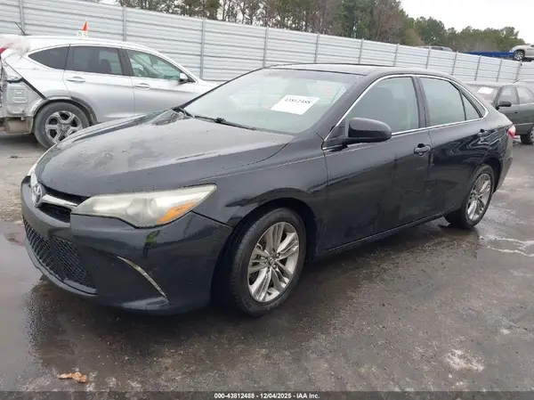 4T1BF1FK5HU756316 2017 TOYOTA CAMRY - Image 2