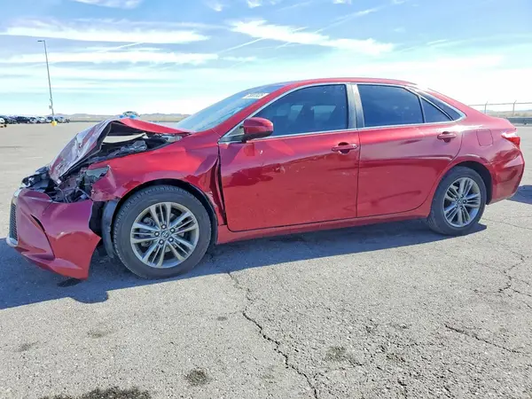 4T1BF1FK5HU758437 2017 TOYOTA CAMRY - Image 1