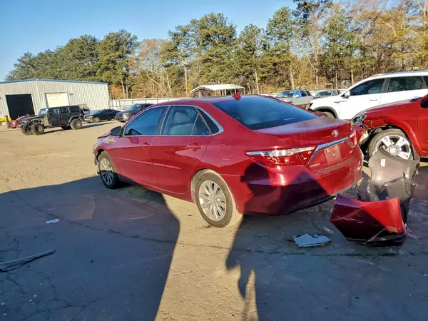 4T1BF1FK5HU761838 2017 TOYOTA CAMRY - Image 2