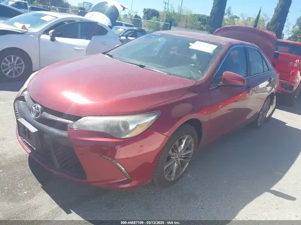 4T1BF1FK5HU764139 2017 TOYOTA CAMRY - Image 2
