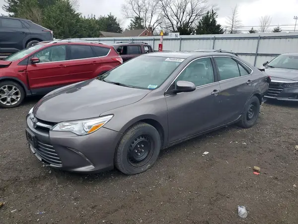 4T1BF1FK5HU764870 2017 TOYOTA CAMRY - Image 1